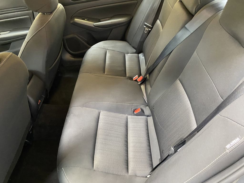Used 2025 Nissan Altima 2.5 SV FWD image 21