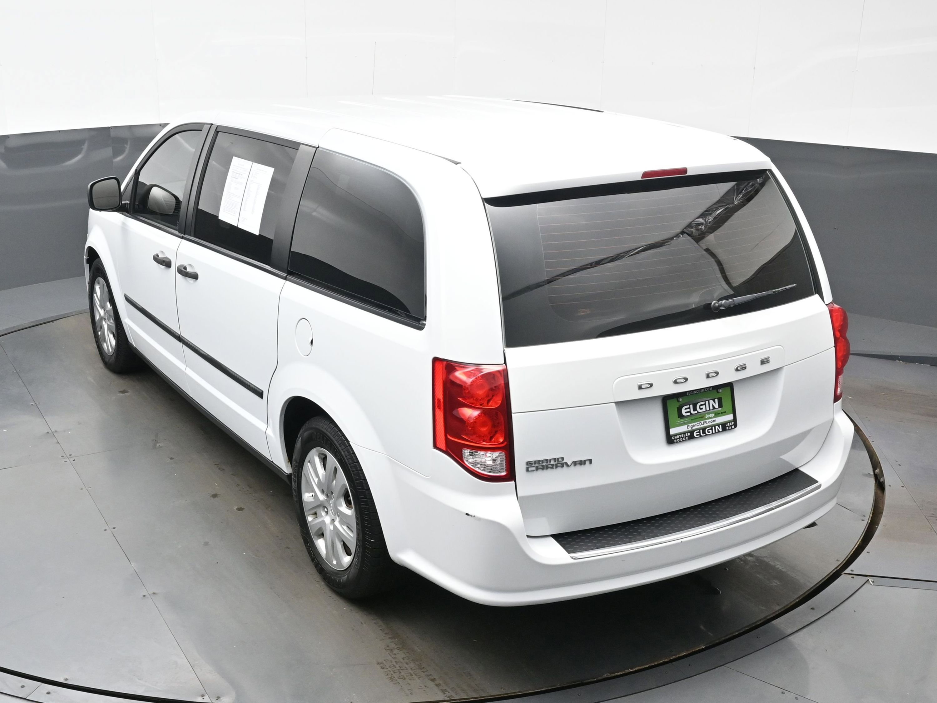 Used 2016 Dodge Grand Caravan American Value Package image 32