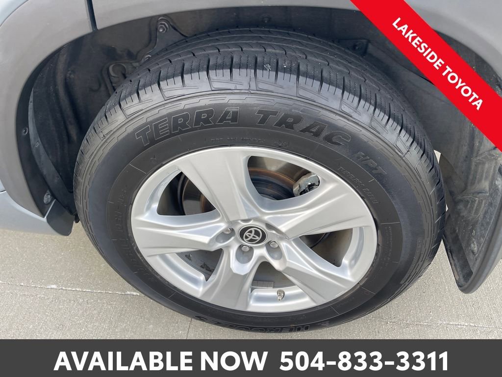Used 2023 Toyota Highlander LE image 12