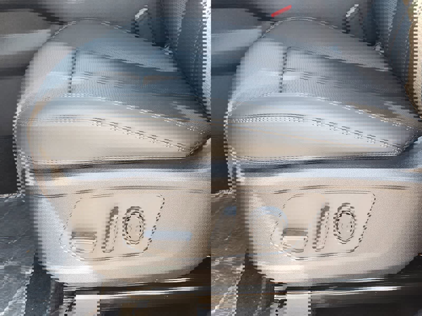 New 2026 Kia Sorento S w/ S Panoramic Sunroof Package FWD image 22