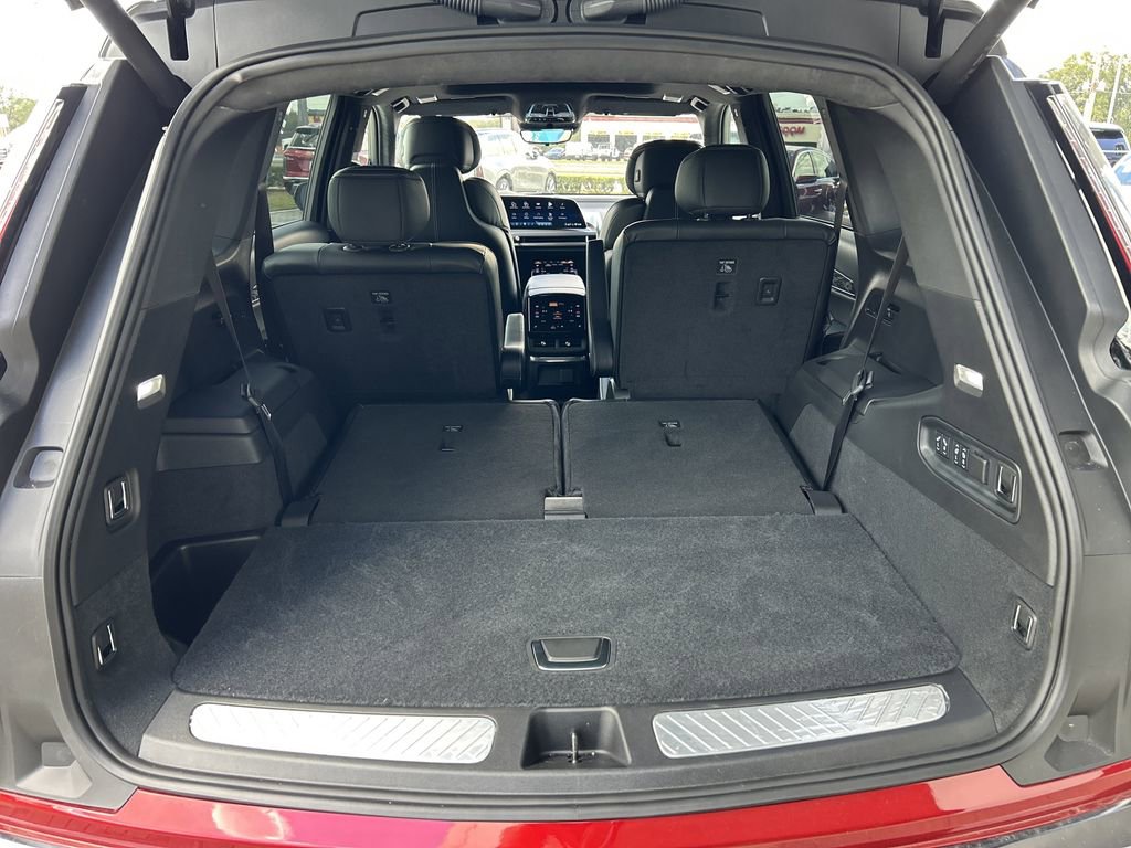 New 2026 Cadillac Vistiq Platinum image 10