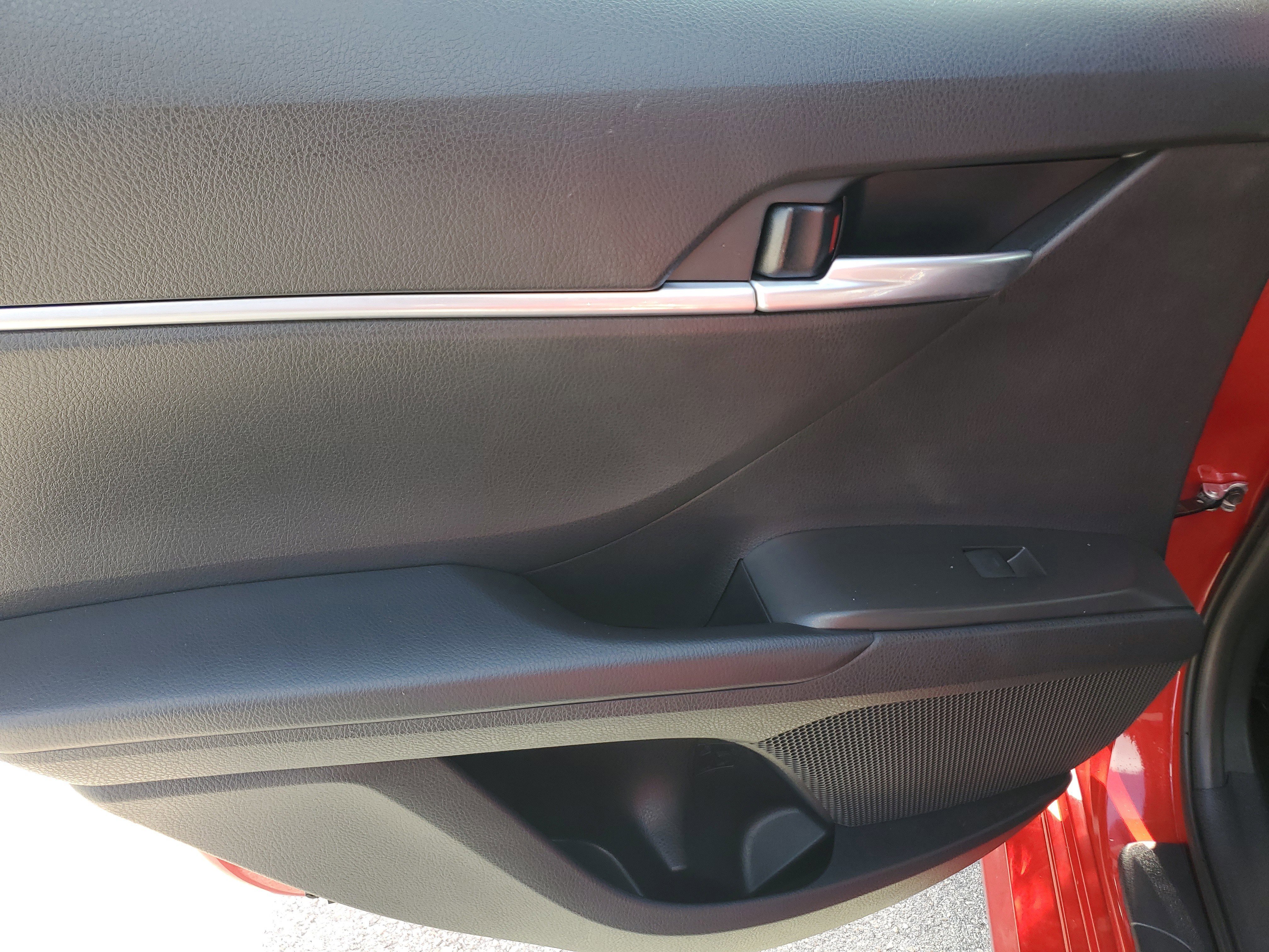 Used 2023 Toyota Camry LE image 27