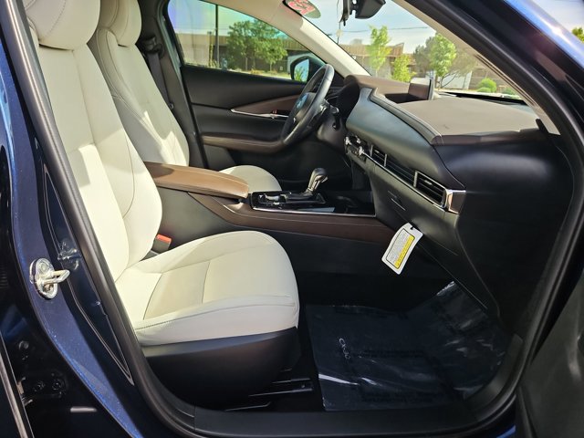 Used 2022 MAZDA CX-30 AWD 2.5 S w/ Premium Package image 22