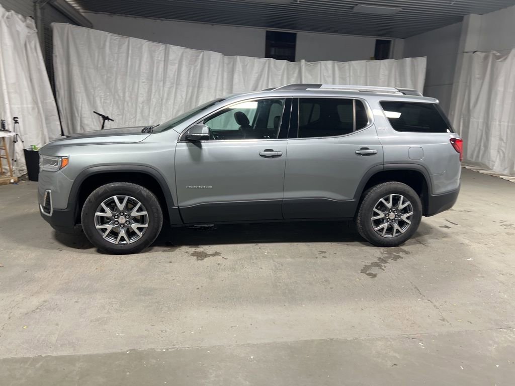 Used 2023 GMC Acadia SLT image 4