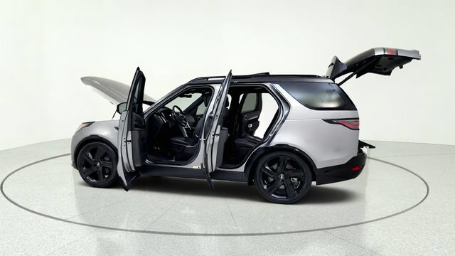 Used 2023 Land Rover Discovery S R-Dynamic AWD/4WD image 15