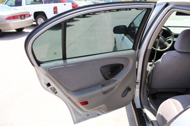 Used 2001 Chevrolet Malibu V6 FWD image 13