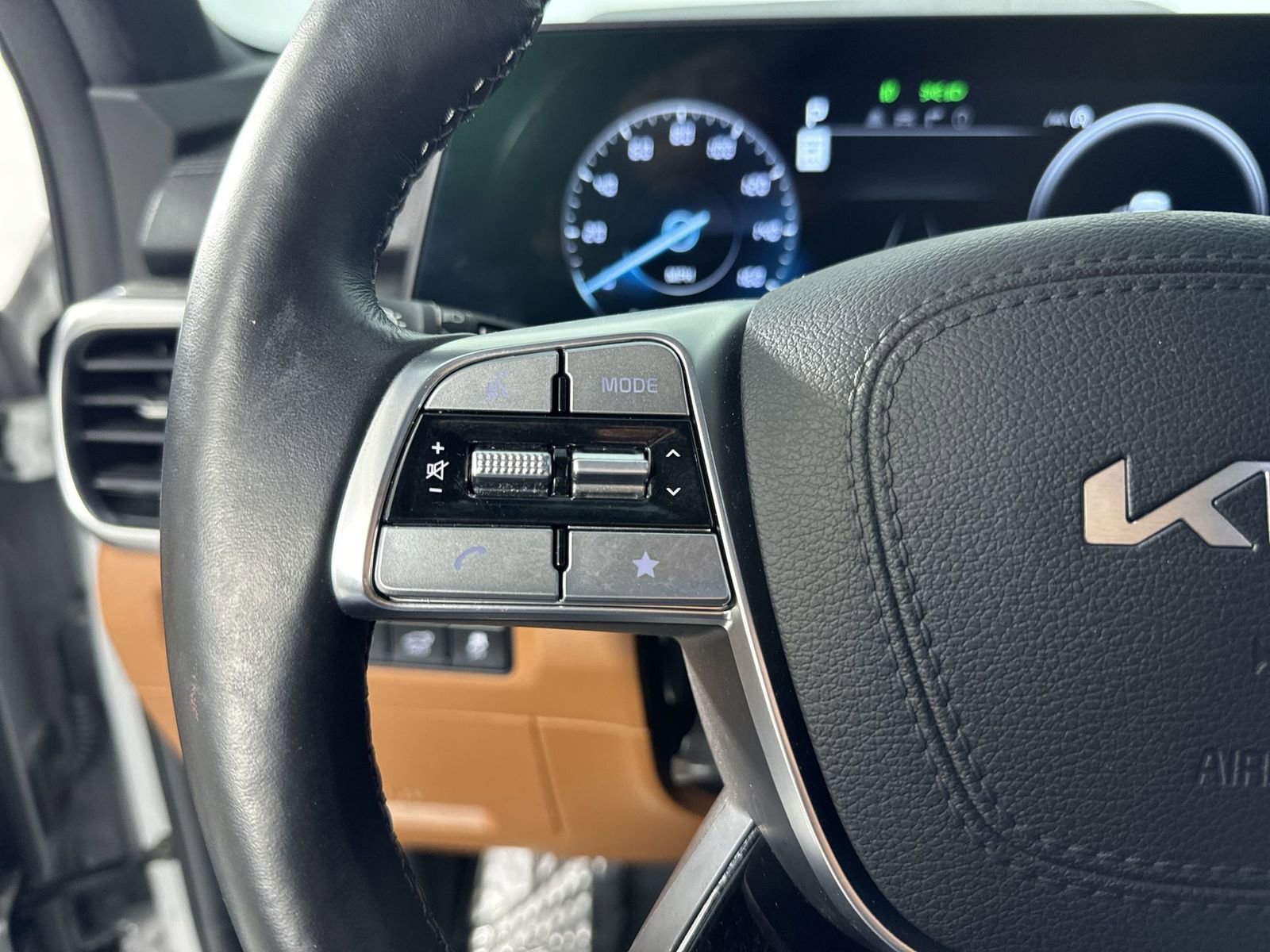 Used 2023 Kia Telluride SX Prestige X-Pro image 13