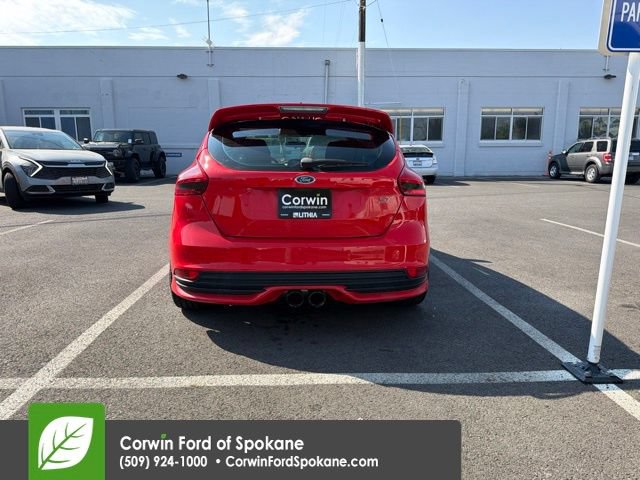 Used 2017 Ford Focus ST FWD image 6
