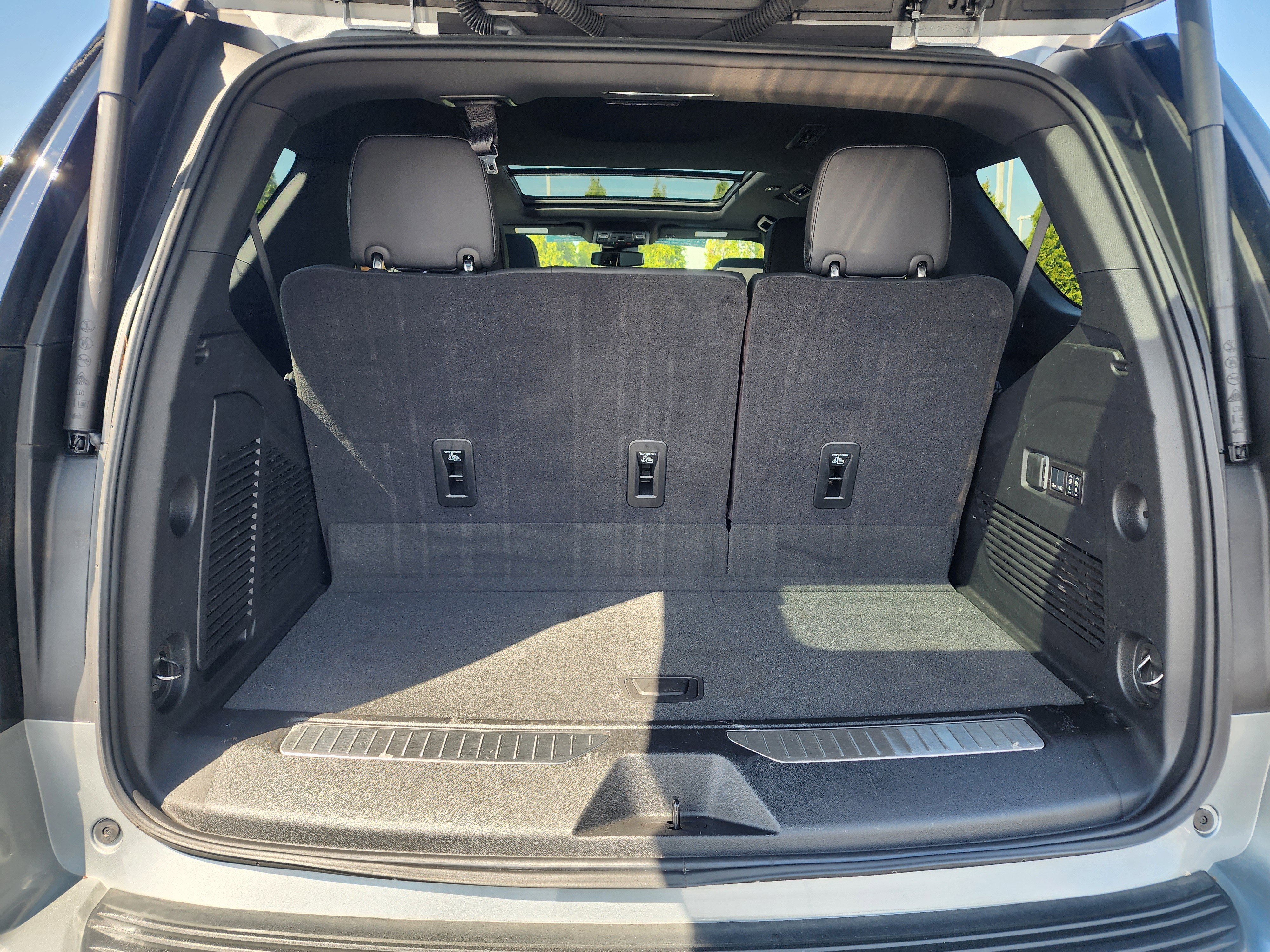 Used 2025 Chevrolet Tahoe Z71 w/ Z71 Off-Road Package image 12