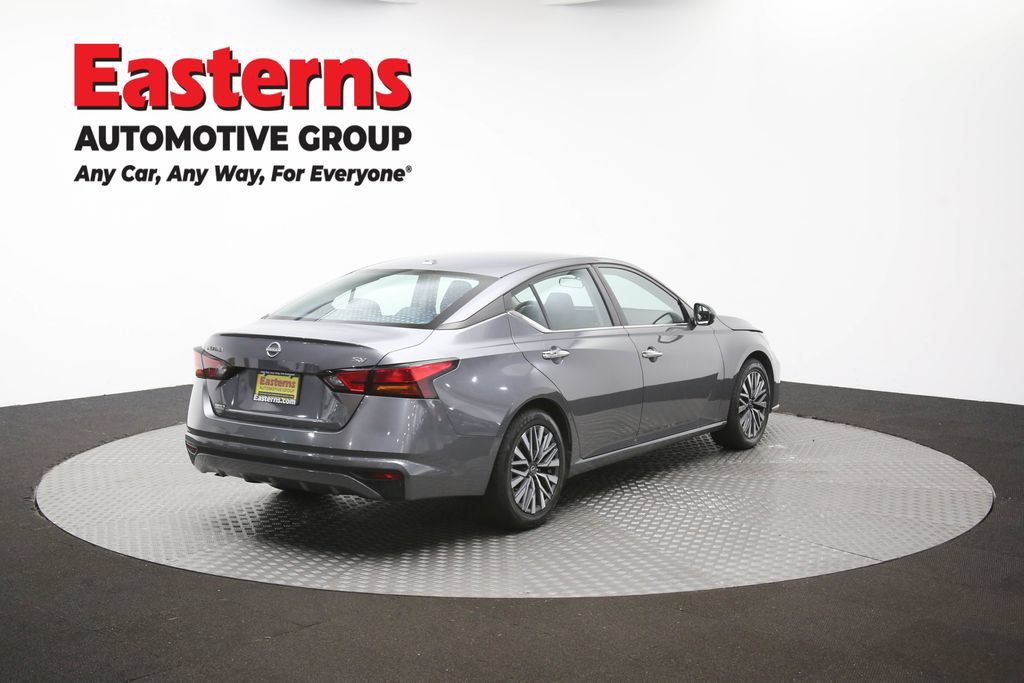 Used 2024 Nissan Altima 2.5 SV FWD image 40