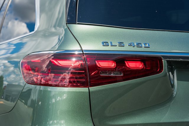 New 2026 Mercedes-Benz GLS 450 4MATIC image 7