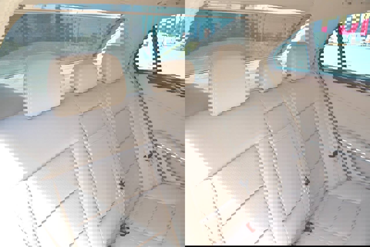 Used 2014 Mercedes-Benz E 350 Sedan w/ Premium 1 Package image 35