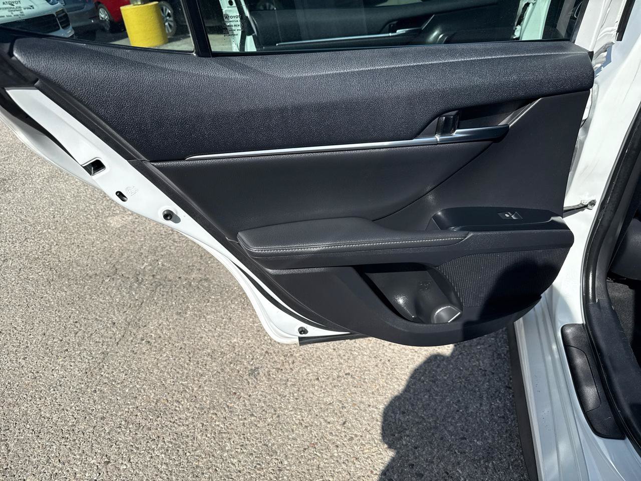 Used 2020 Toyota Camry XSE FWD image 15