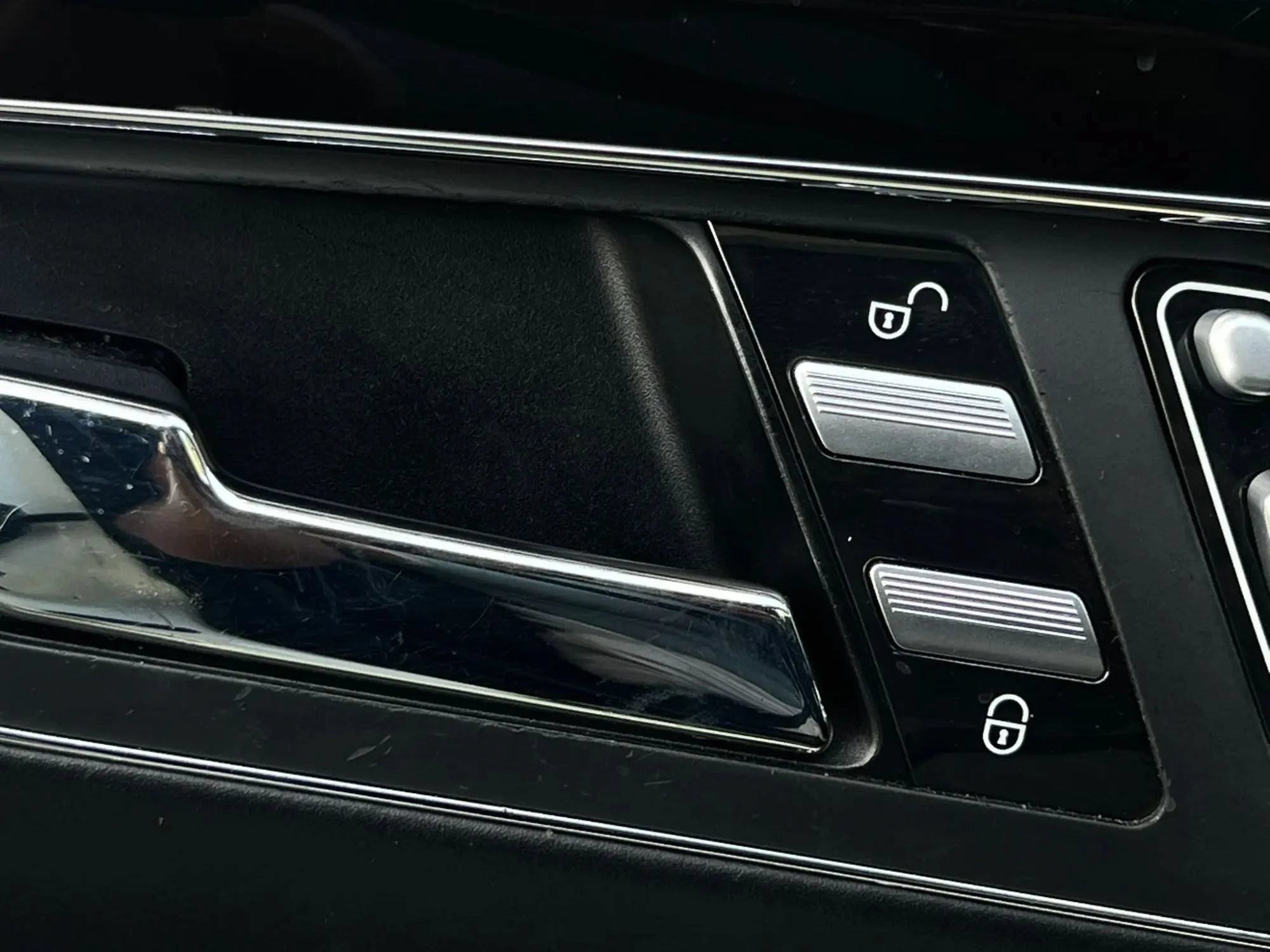Used 2012 Mercedes-Benz S 63 AMG image 39