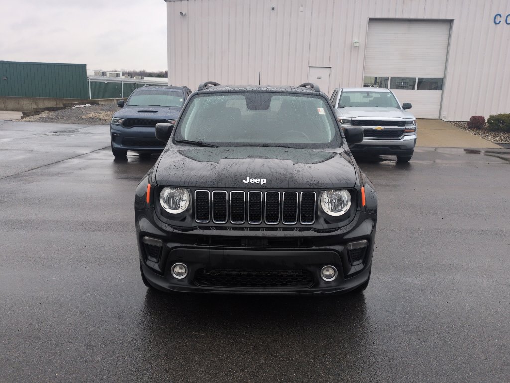Used 2020 Jeep Renegade Latitude w/ Cold Weather Group image 3
