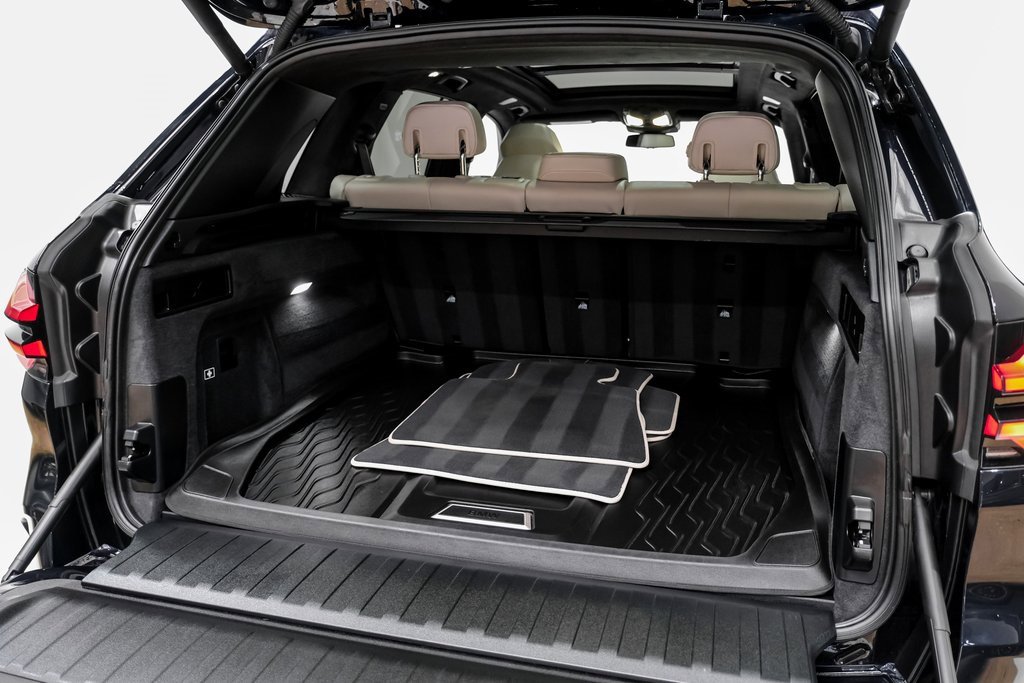 Used 2024 BMW X5 M Competition w/ Executive Package image 50