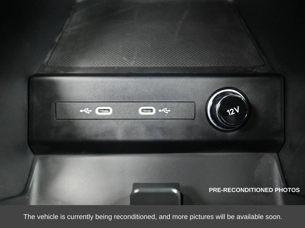 Used 2024 Audi Q4 e-tron Prestige w/ Black Optic Package image 31