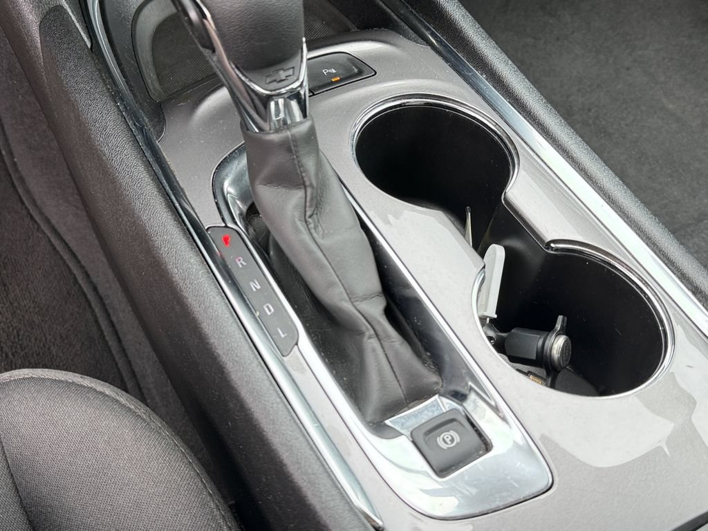 Used 2024 Chevrolet Malibu LT FWD image 32