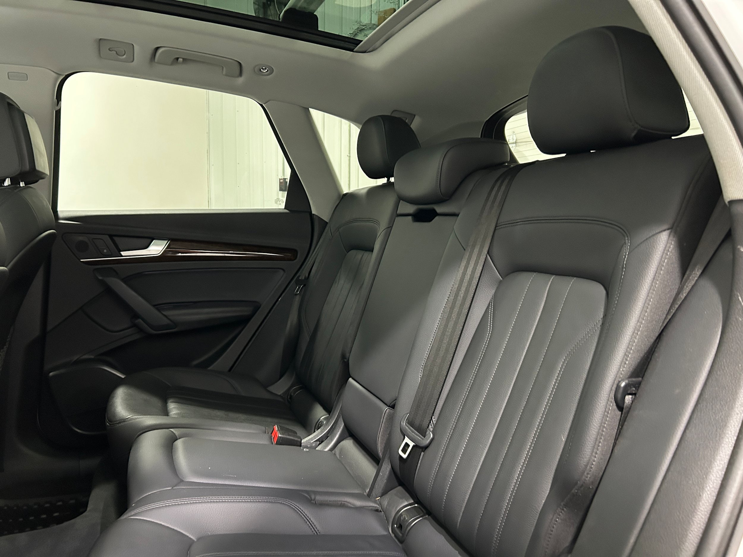 Used 2020 Audi Q5 2.0T Premium Plus w/ Premium Plus Package AWD/4WD image 31