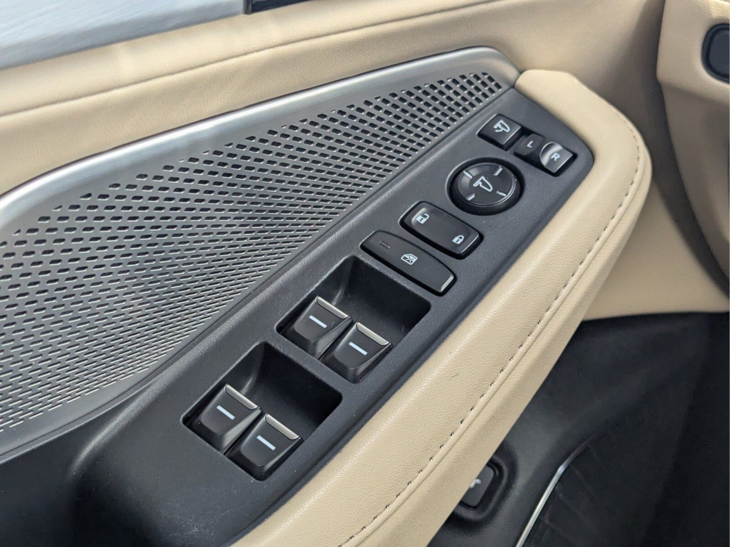 Used 2022 Acura MDX w/ Technology Package FWD image 20