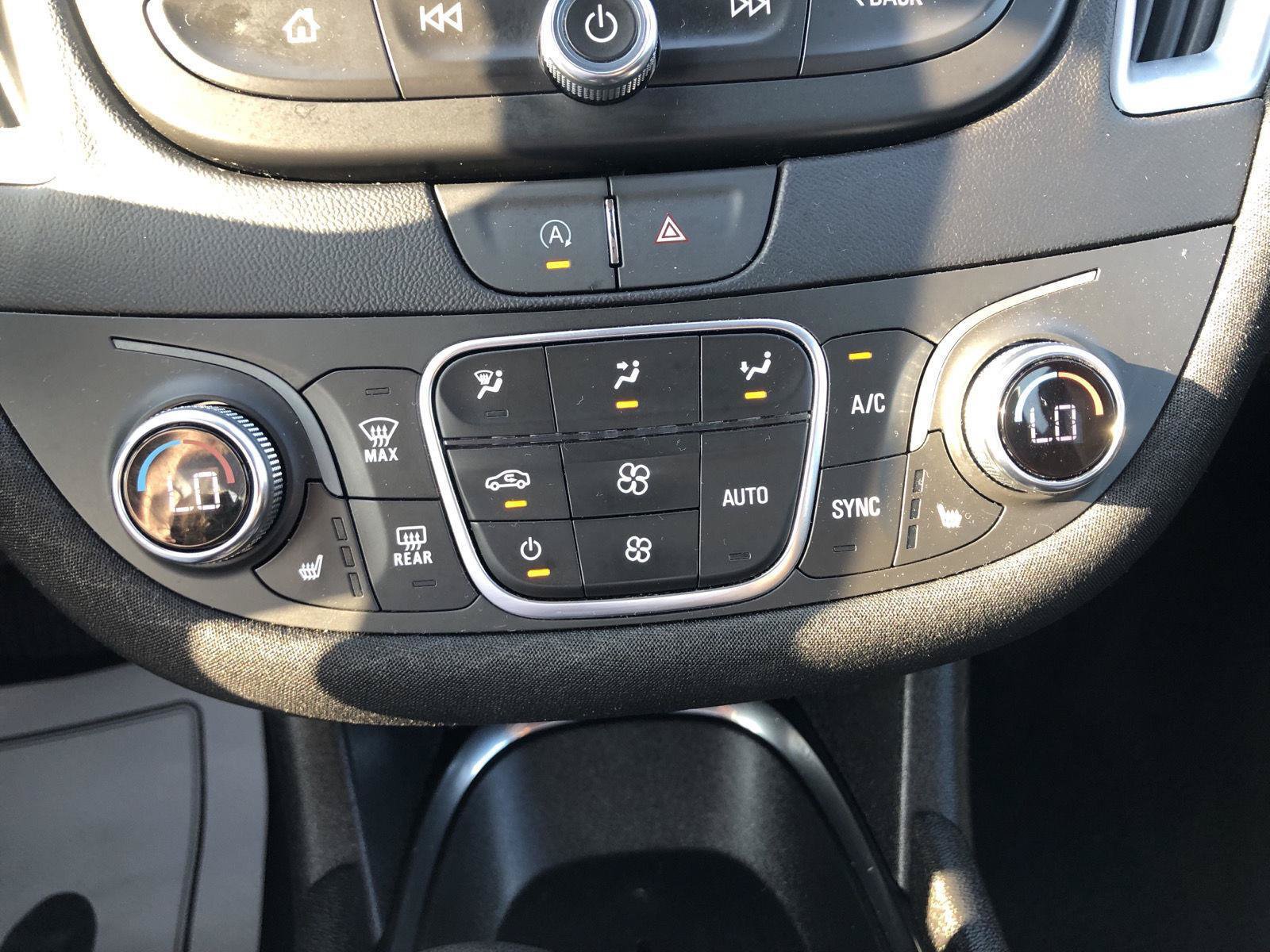 Used 2024 Chevrolet Malibu LT FWD image 29