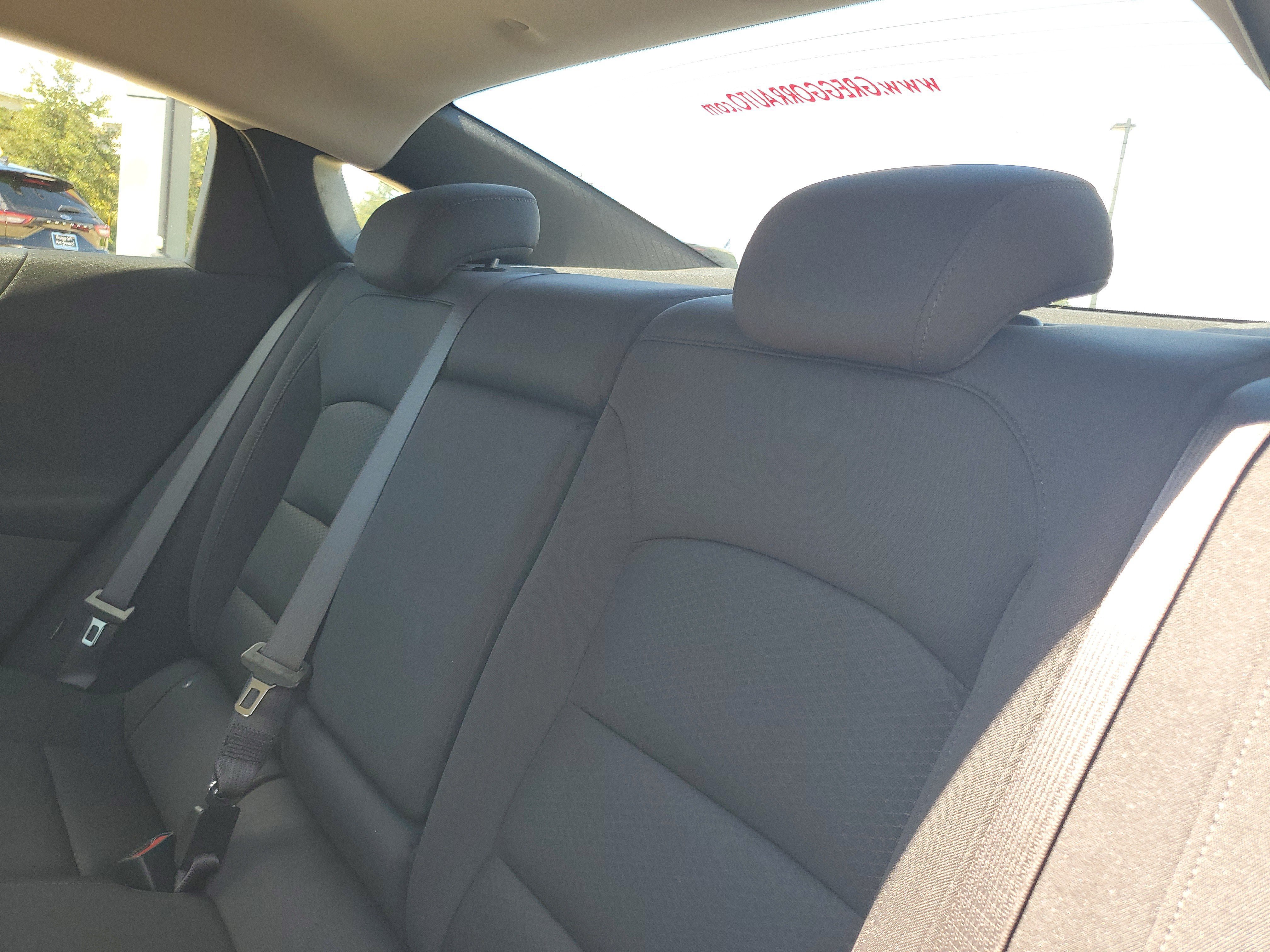 Used 2025 Chevrolet Malibu LT FWD image 26