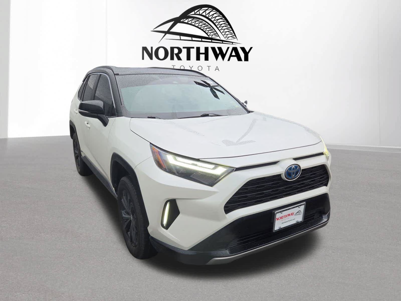 Used 2022 Toyota RAV4 XSE w/ XSE Grade Weather Package