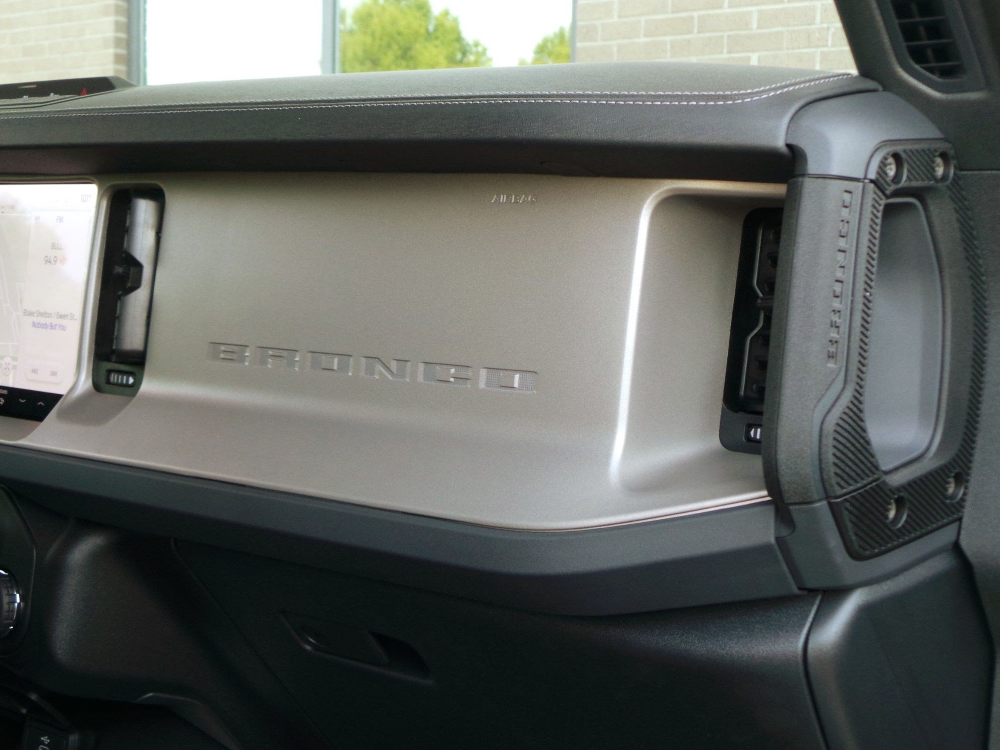Used 2026 Ford Bronco Outer Banks AWD/4WD image 11