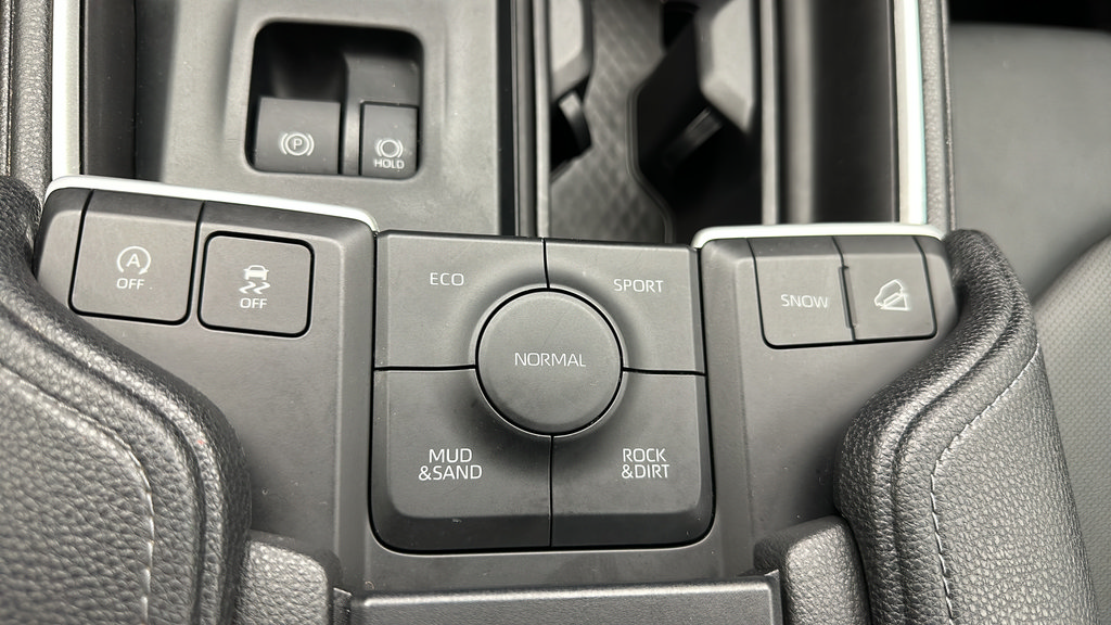 Used 2025 Toyota Grand Highlander AWD image 19