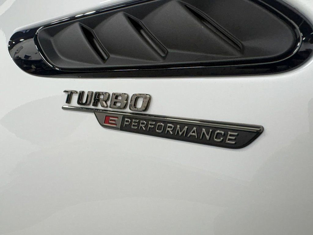 Used 2025 Mercedes-Benz C 36 AMG S image 5