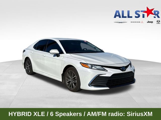 Used 2023 Toyota Camry XLE image 1