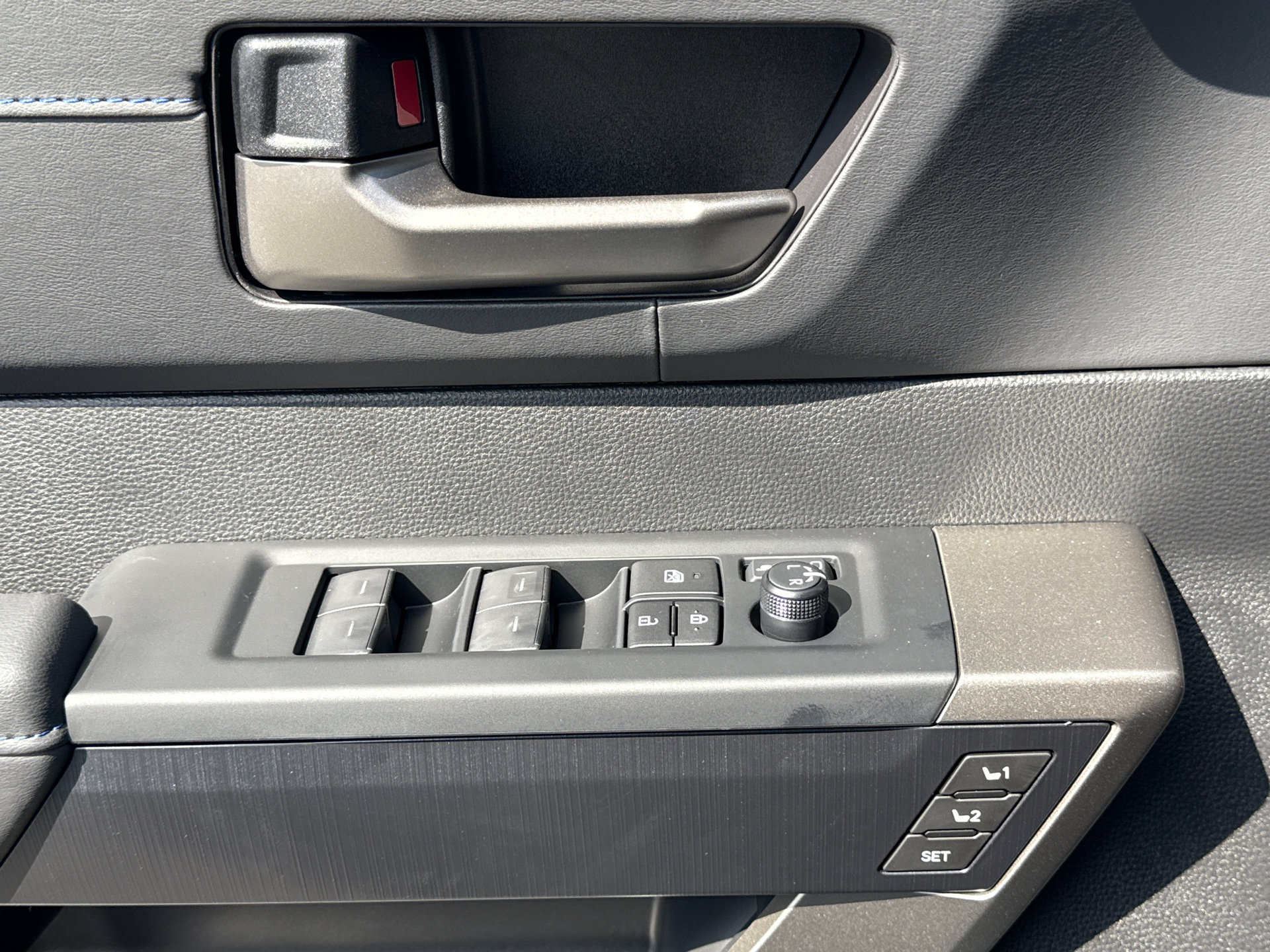 New 2026 Toyota Tundra Platinum AWD/4WD image 26