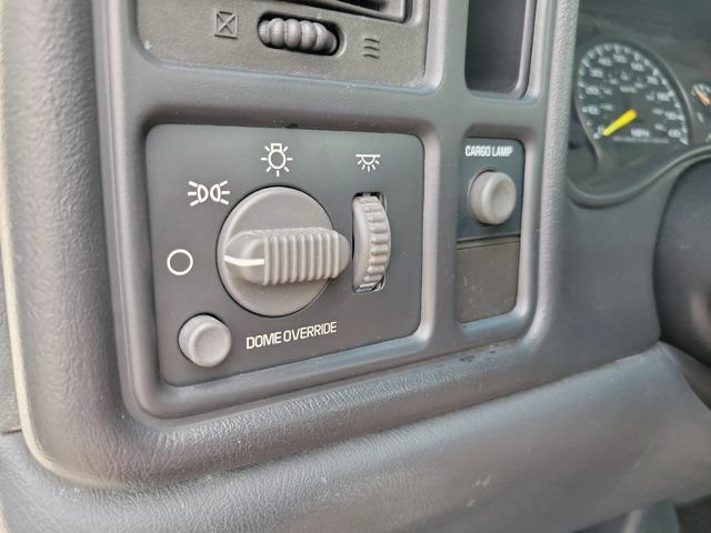 Used 2001 Chevrolet Silverado 1500 4x4 Regular Cab w/ Firm Ride Suspension Pkg image 15