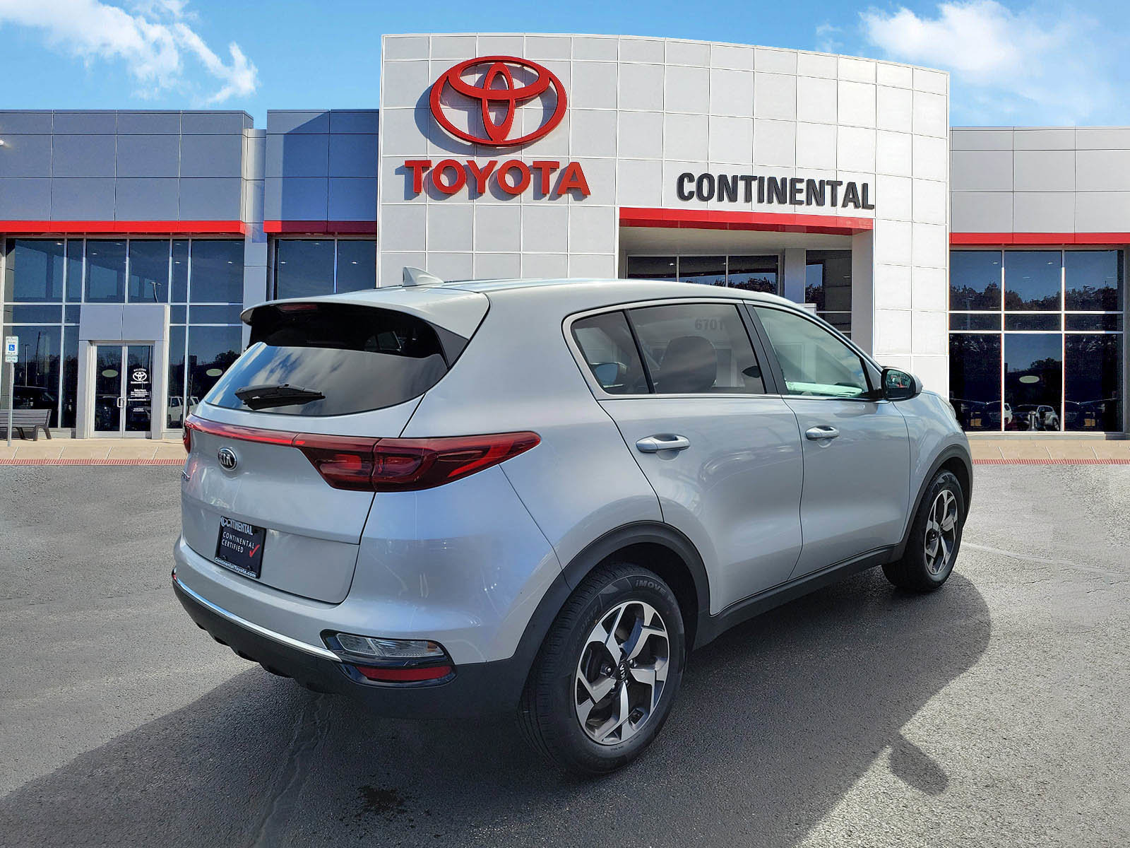 Used 2021 Kia Sportage LX image 5