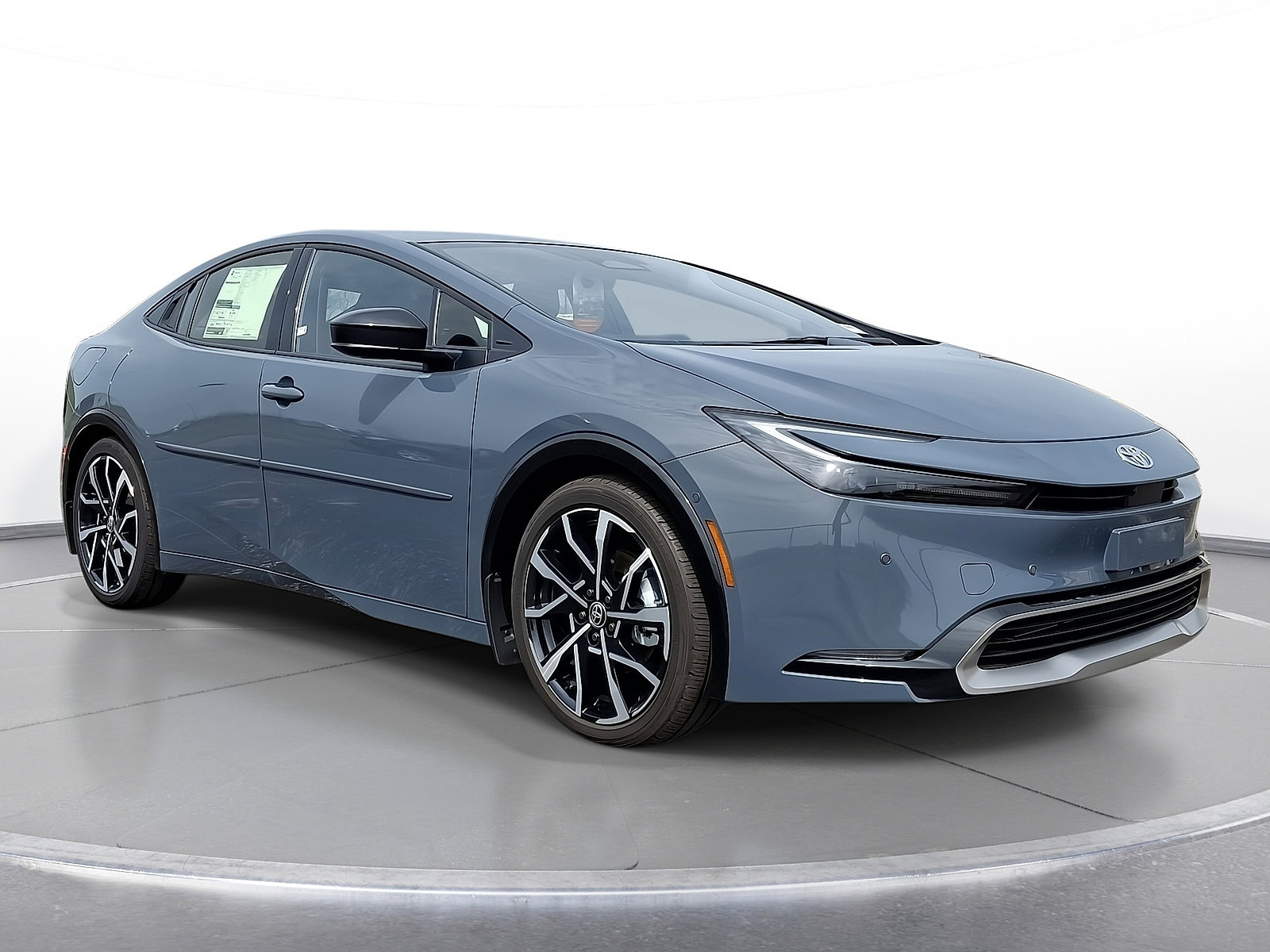 New 2026 Toyota Prius Plug-In Hybrid FWD image 1