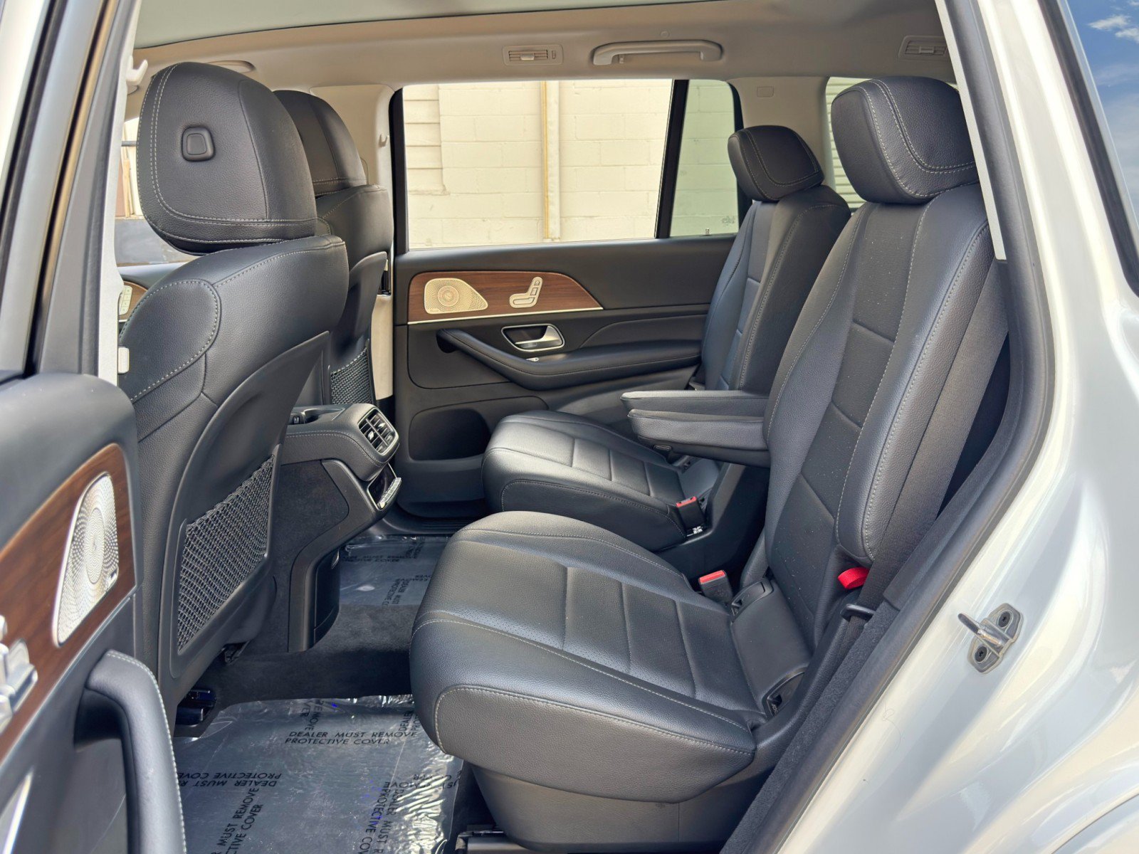Used 2024 Mercedes-Benz GLS 450 4MATIC w/ AMG Line Exterior image 51