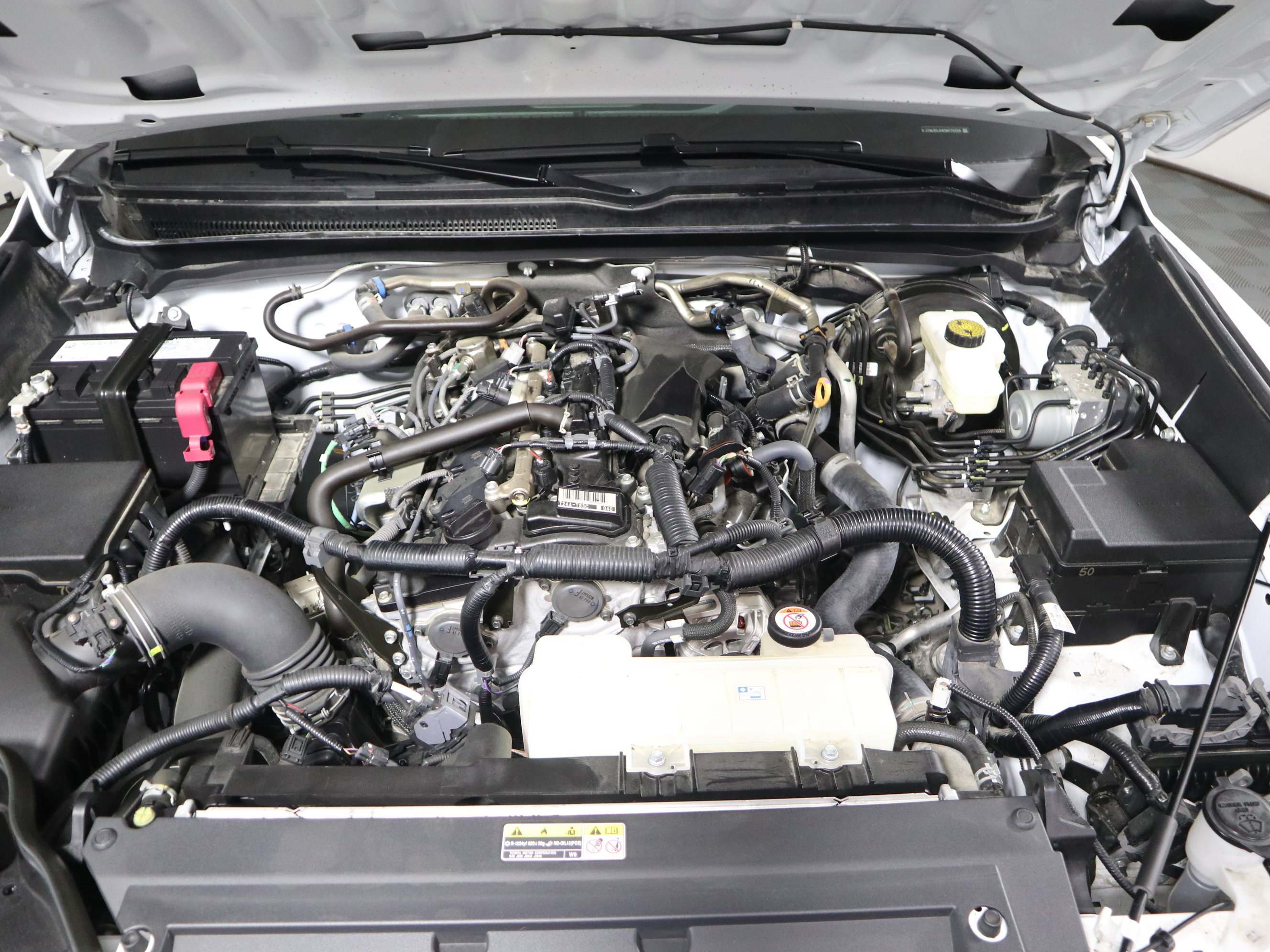 Used 2025 Toyota Tacoma SR5 AWD/4WD image 13