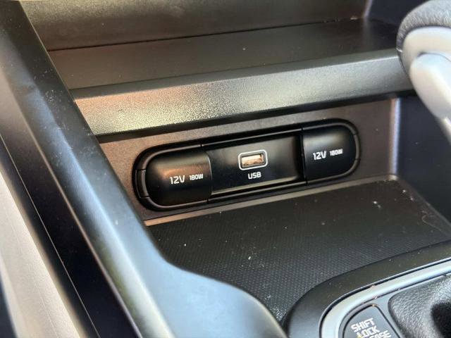 Used 2025 Kia Soul LX image 25