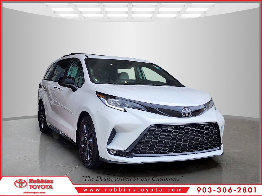 New 2026 Toyota Sienna XSE