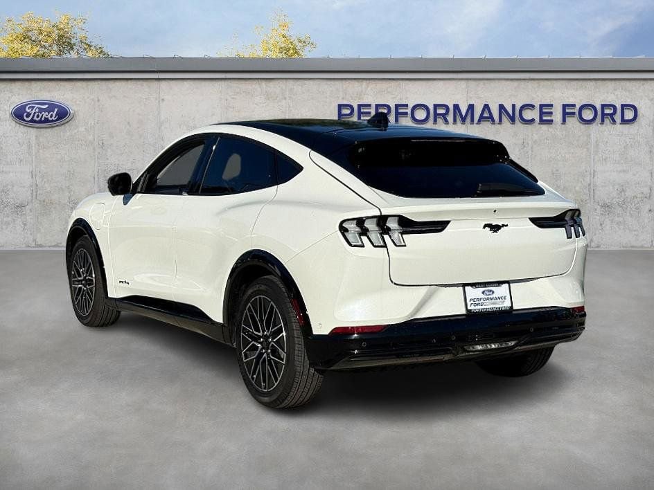Certified 2024 Ford Mustang Mach-E Premium image 7
