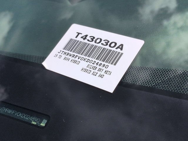 Certified 2019 Toyota RAV4 XLE w/ Convenience Package AWD/4WD image 18