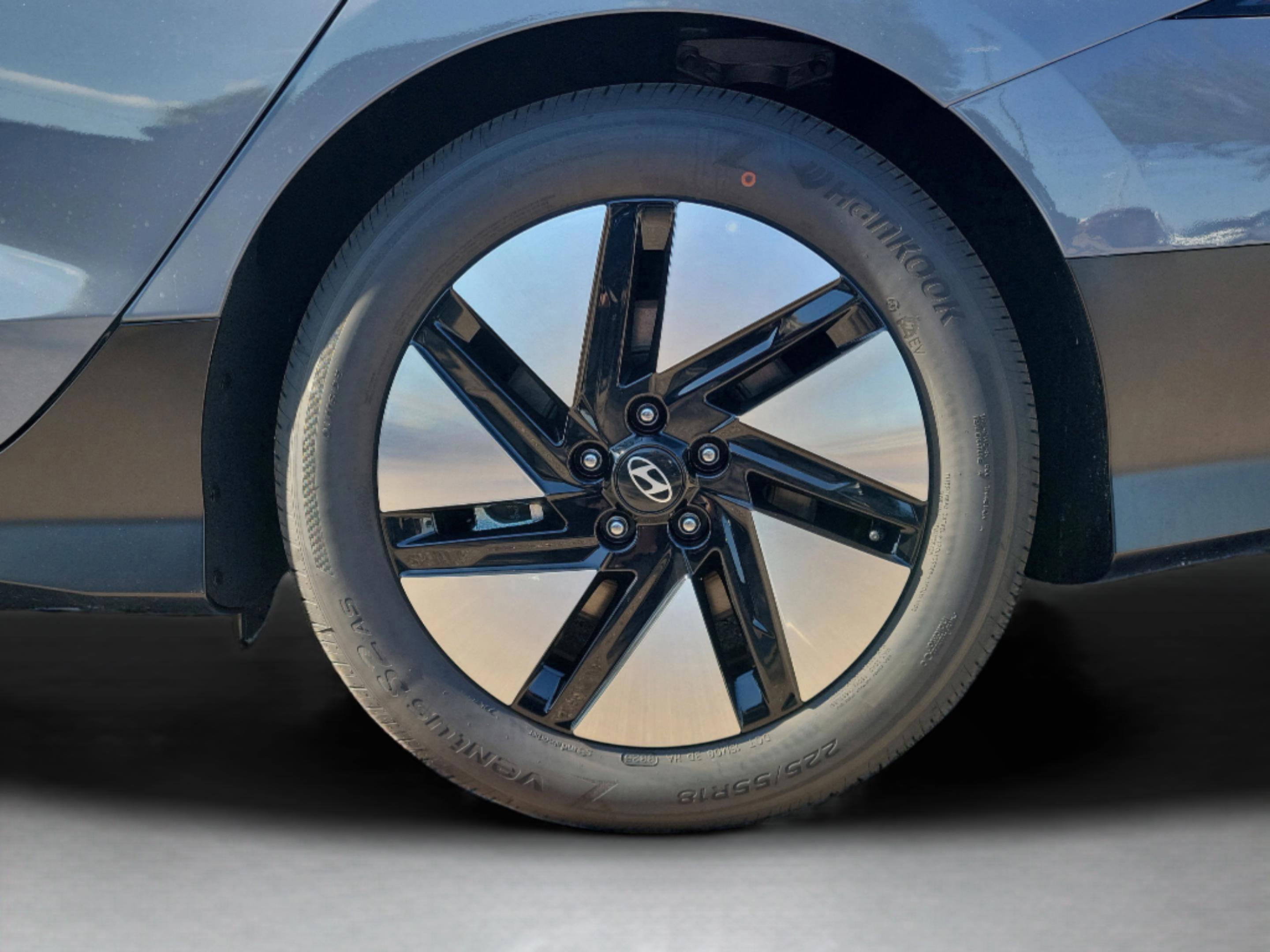 New 2025 Hyundai Ioniq 6 SE image 36