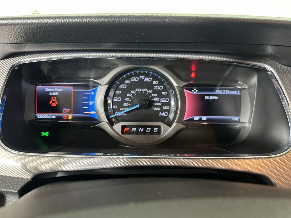 Used 2016 Ford Taurus SHO image 14