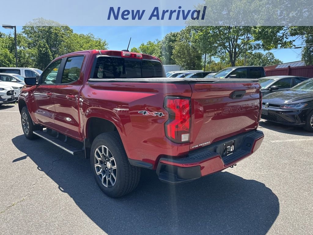 Used 2023 Chevrolet Colorado LT w/ LT Convenience Package AWD/4WD image 10