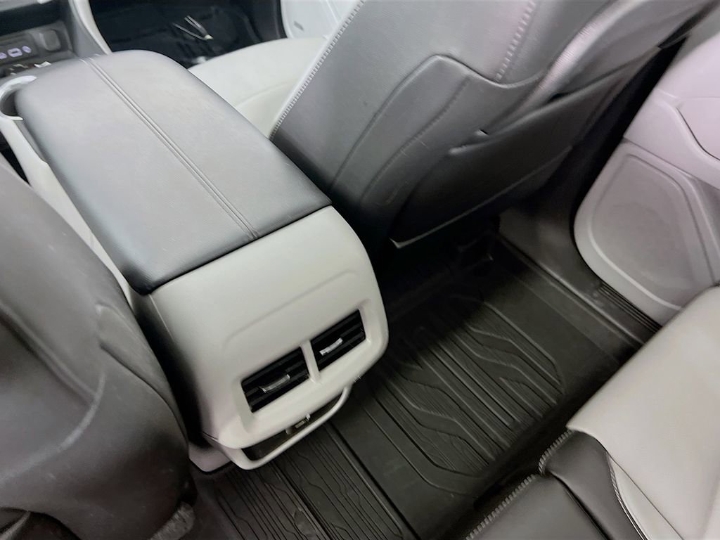 Certified 2022 GMC Terrain SLT w/ Infotainment Package II image 26