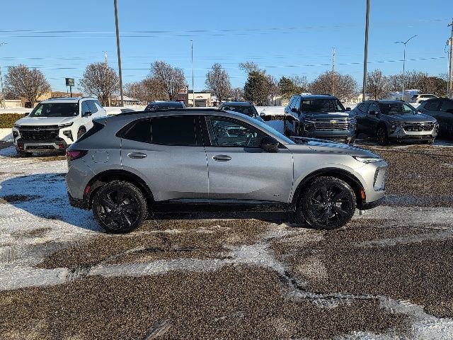Used 2025 Buick Envision Sport Touring image 17