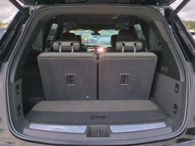 Used 2025 Cadillac XT6 Premium Luxury FWD image 14