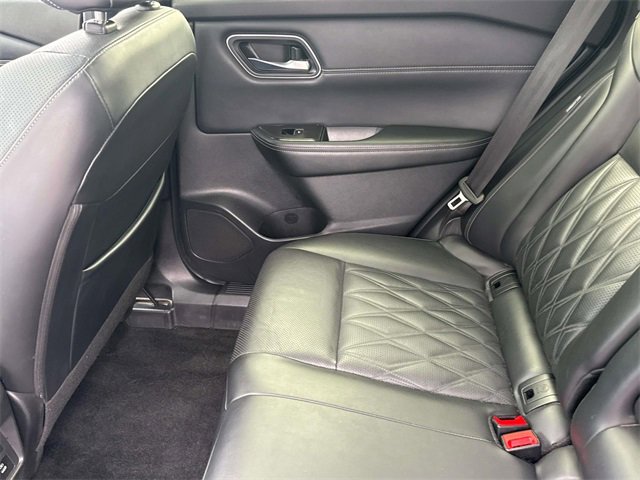 Certified 2024 Nissan Rogue Platinum w/ Platinum Premium Package image 31