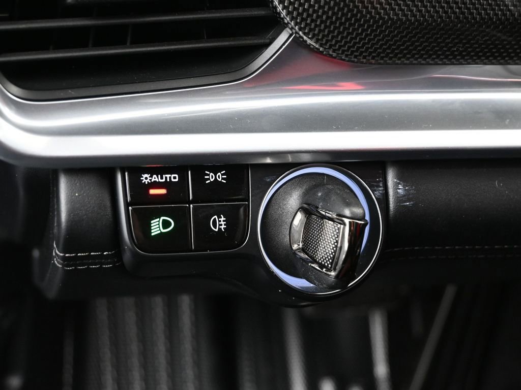 Used 2020 Porsche Panamera GTS image 22