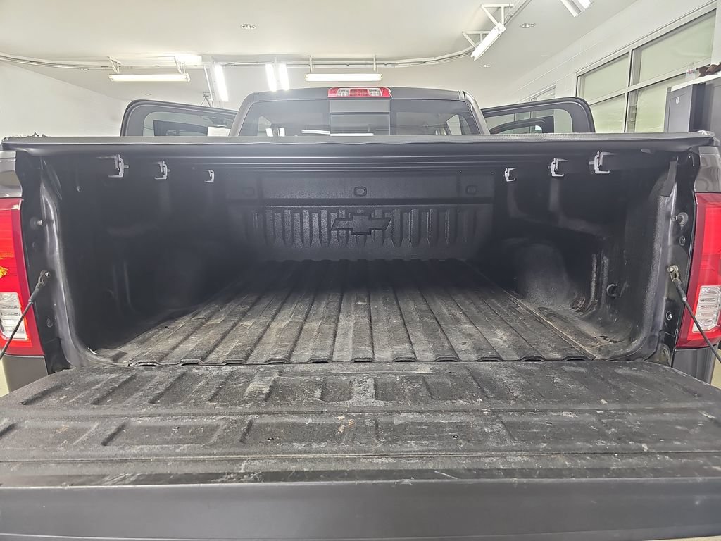 Used 2016 Chevrolet Silverado 1500 LTZ Z71 w/ LTZ Plus Package AWD/4WD image 15